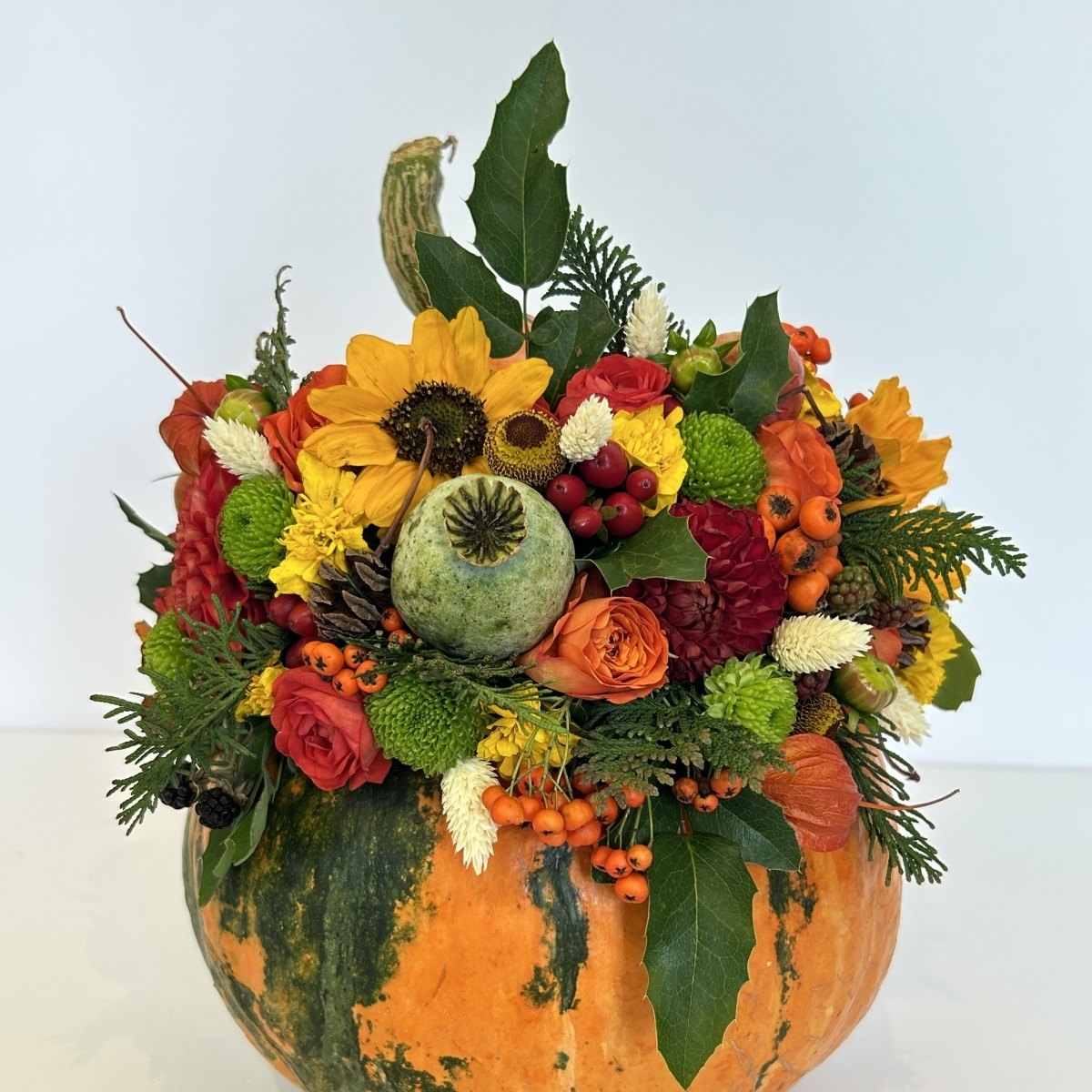 Kurz aranžování živých květin do nádoby, Ostrava, 30. 4. 2024