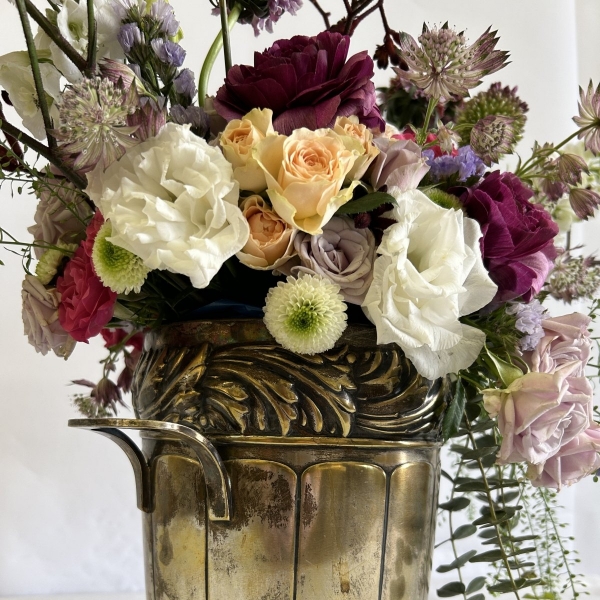 Kurz aranžování živých květin do nádoby, Ostrava, 30. 4. 2024