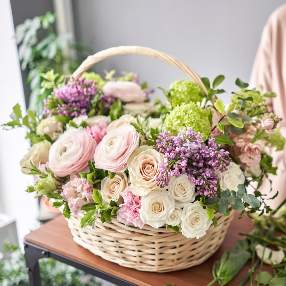 Aranžování květin do nádoby