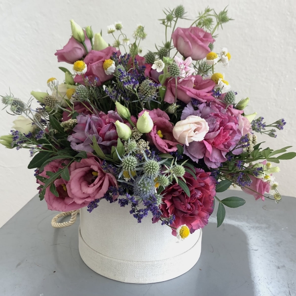 Aranžování květin do nádoby