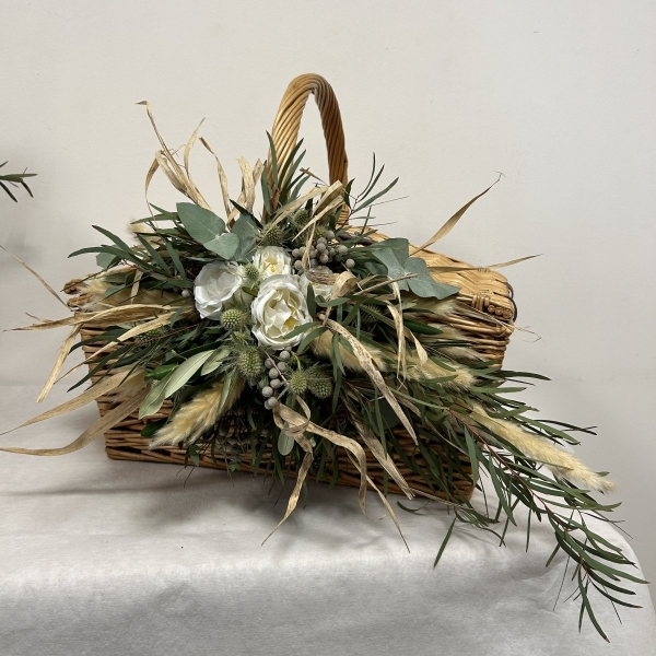 Kurz aranžování živých květin do nádoby, Ostrava, 30. 4. 2024